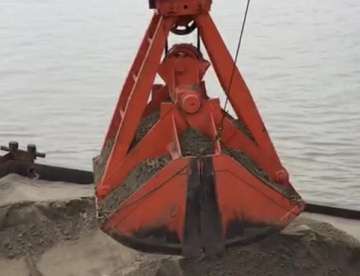 抓斗的耐磨性對起重機施工的重要性